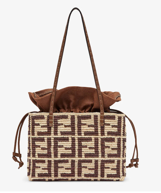 Roll Small Fendi
Shopper in rafia crochet FF marrone con sacchetto